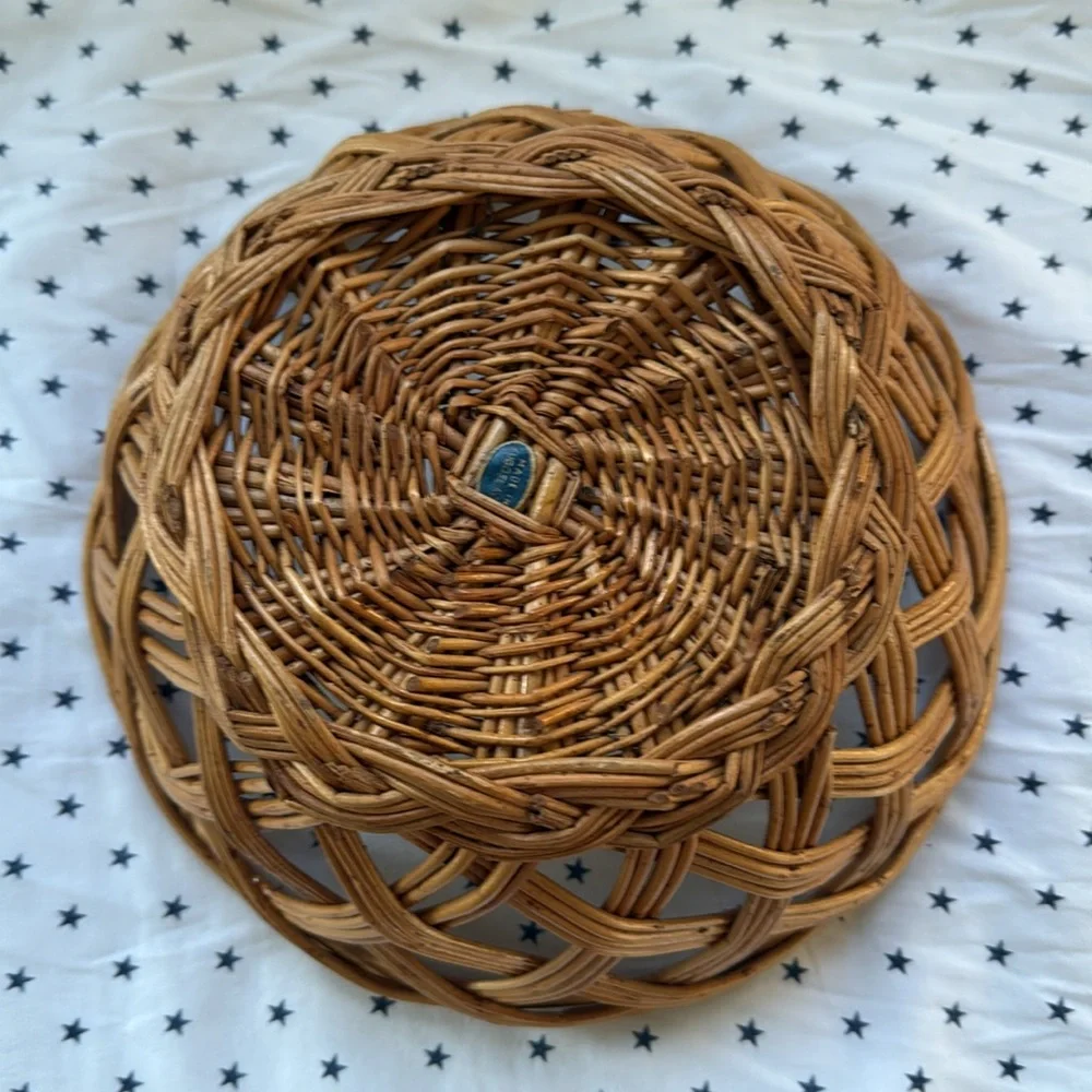 Vintage Yugoslavian Wicker 9.5” Rustic Rattan Round Hand Woven Fruit Basket